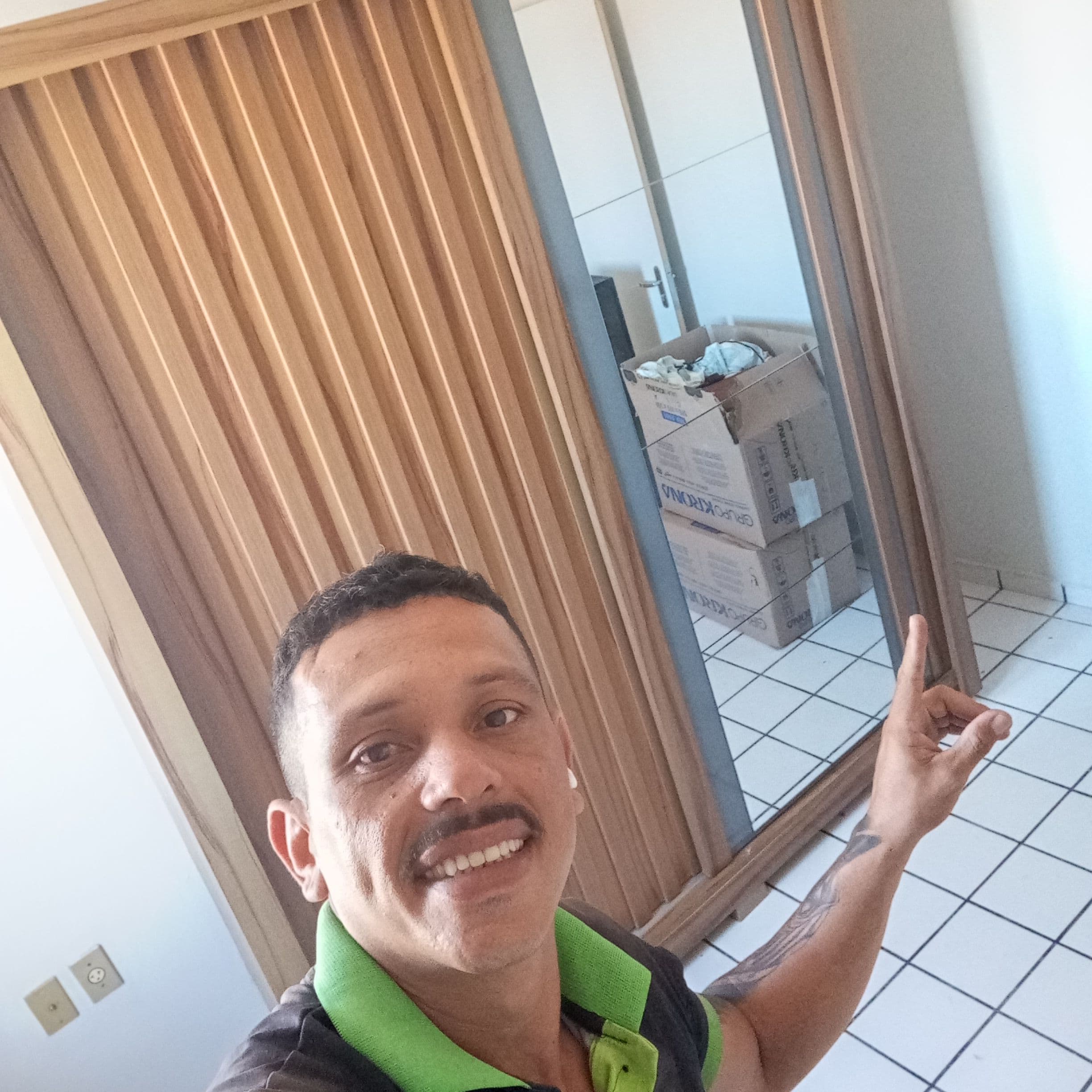 Júlio Montador De Móveis Profissional